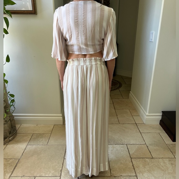 Crop top & Pant Set - Picture 3 of 7